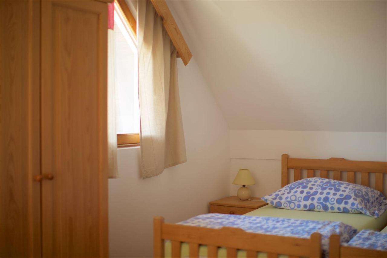 Tourist Farm Rooms Lovrec Jirsovci Exterior foto