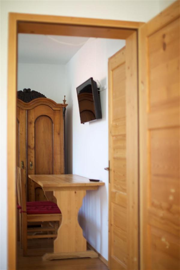 Tourist Farm Rooms Lovrec Jirsovci Exterior foto